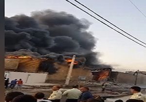آتش سوزی مهیب تانکر حامل روغن موتور در منطقه سه راه خرمشهر