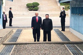 ابراز خوشحالی و تشکر ترامپ از ملاقات با کیم جونگ اون