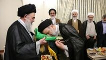 آیین اهداى پرچم آستان قدس رضوى به ٥٠٠ هیات مذهبی کشور و جهان اسلام!