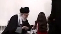 تصویری که آرمیتا برای رهبر انقلاب از روز حادثه ترور پدرش نقاشی کرد