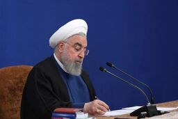 روحانی: تعطیلی فعالیت‌های اقتصادی غیر ممکن است