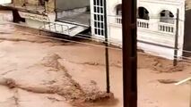 جدیدترین تصاویر از لحظه هجوم سیلاب به پلدختر 