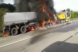 زنده ماندن یک راننده پس از جزغاله شدن در شعله‌های آتش