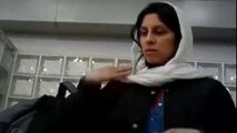 لحظه دستگیری نازنین زاغری در فرودگاه