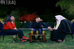 اتفاق عجب در تلویزیون عربی/ مجری زن مهمان برنامه را کتک زد 