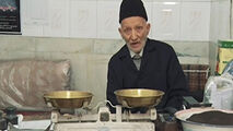 صحبت‌های آموزنده و شنیدنی فروشنده منصف تبریزی