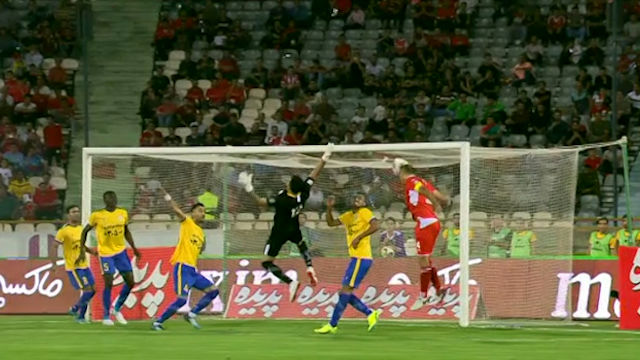 حاشیه‌های مسابقه پرسپولیس و نفت مسجد سلیمان