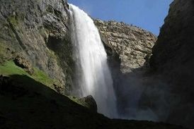 باشکوه ترین آبشار ایران