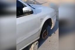 اقدام عجیب سارق پس از سرقت چرخ های یک خودرو 