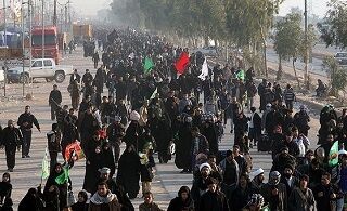 ابراز خوشحالی زائران ایرانی از رایگان شدن ویزای عراق در مواجهه با ظریف