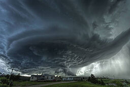 وقوع طوفانی مرگبار در هنگ‌کنگ!