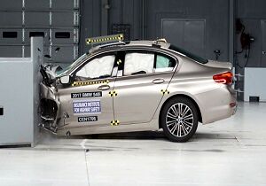 تست تصادف bmw سری 5