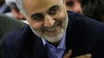 بوسیدن پیشانی خبرنگار توسط سردار سلیمانی