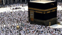 حج بهتر است یا کمک به فقرا؟