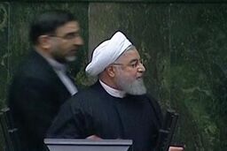 حرکت غیرمنتظره یک نماینده مجلس حین سخنرانی رئیس جمهور