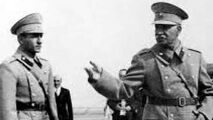 این فیلم تقدیم به طرفداران خاندان پهلوی