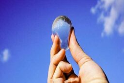 عجیب ترین بطری آب دنیا! + فیلم 