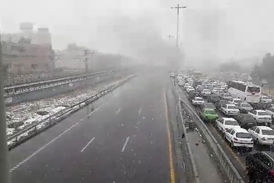 فیلم/ اتوبان تهران _کرج  اعتراض به گران شدن بنزین