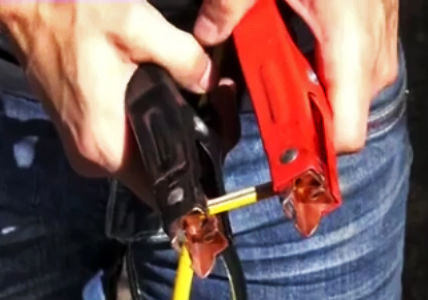 روشن کردن آتش با کمترین امکانات!