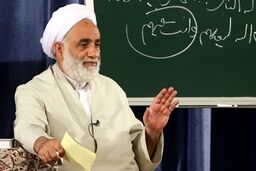 داستان دختری که مادرش را نمازخوان کرد