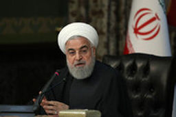 از خانواده هایی که بیمار کرونایی دارند تست گرفته می‌شود