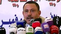 کفش پرتاب کردن یک خبرنگار به سمت وزیر فراری یمن