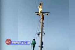 بازی خطرناک کودکان با سیم‌های برق