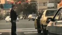 تذکر پلیس راهور به راننده‌ای که سیگار خود را روی زمین انداخت
