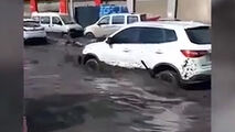 
شکسته شدن یک سد در چین، شهری را به هم ریخت + فیلم