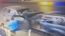 تصادف وحشتناک چند ثانیه بعد از خروج کودک از خودرو 