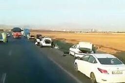 ماجرای ماشین‌های پنچر شده در اتوبان قزوین!