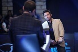 در آوردن ادای "محمدرضا گلزار" و برنامه‌اش در تلویزیون