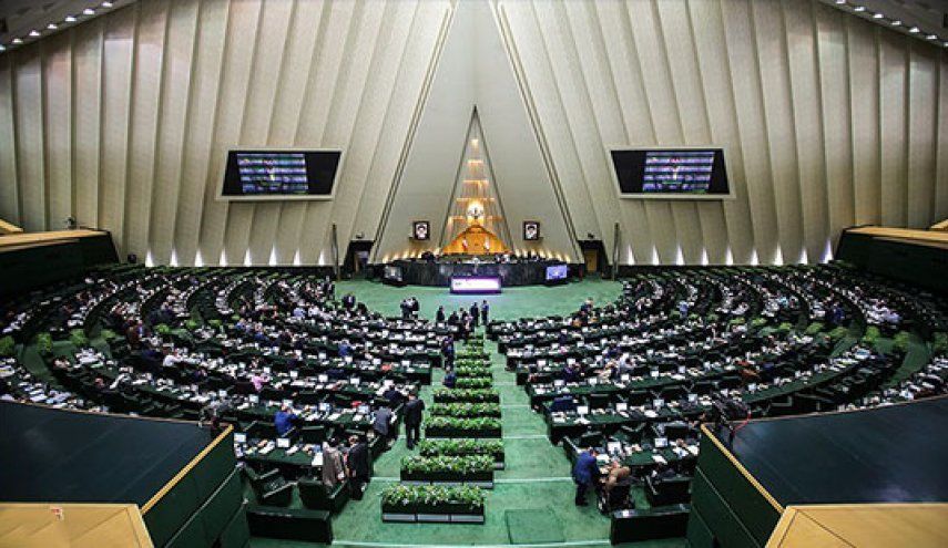 فیلم درگیری لفظی نقوی حسینی و علی لاریجانی بر سر برجام !