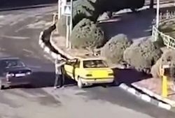 اولین فیلم از لحظه تیراندازی به شهرداری هشتگرد