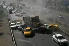 تصادف شدید در اتوبان شهید کسایی تبریز از نگاه دوربین کنترل ترافیک 