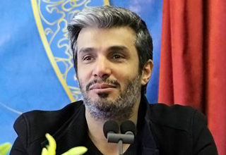 سورپرایز داور عصر جدید در مرکز خرید بزرگ پایتخت برای مردم
