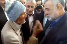 برخورد قابل تامل پیرمرد طبسی با وزیر جهاد کشاورزی
