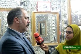 دست تمام کسانی که در بزرگذاشت بزرگان ما را یاری کنند را می فشاریم 