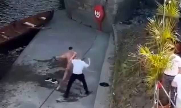 ضرب و شتم پسر جوان به دلیل شنا در رودخانه!