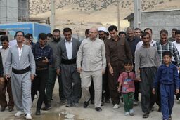 قالیباف در مناطق زلزله زده/ وظیفه یا انتخاباتی؟