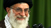 ماجرای مزاح رهبر انقلاب با سن آیت الله جنتی