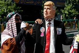 از ماجرای عجیب پیاده روی ترامپ در راهپیمایی روز قدس تا نظر جالب مردم در مورد مذاکره با آمریکا