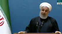 روحانی: چرا دانش‌آموزان ما نمی‌توانند ۲ دقیقه به یک زبان خارجی صحبت کنند؟