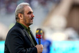 کنایه جواد خیابانی به مزدک میرزایی روی آنتن زنده شبکه ۳!