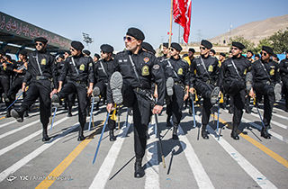 رژه هماهنگ و خیره کننده دانشجویان افسری در مقابل سردار باقری!