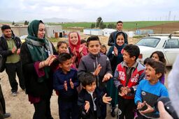 مستند  نرگس کلباسی و کمک به زلزله زدگان