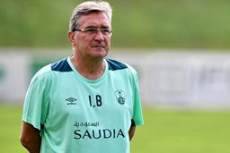 پرتاب بطری و سنگ به برانکو توسط هواداران عصبانی الاهلی عربستان 