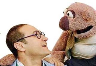 جوک‌های عجیب جناب‌خان که میهمانان را از خنده روده‌بُر کرد