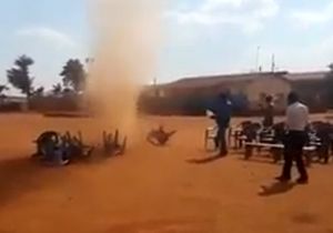 گردبادی که مراسم جشن را برهم زد