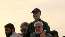 والیبال بازی کردن حاج قاسم و ابومهدی